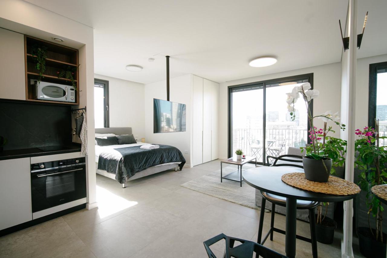 Herzl Luxury Hotel By Nimizz Tel Aviv Bagian luar foto