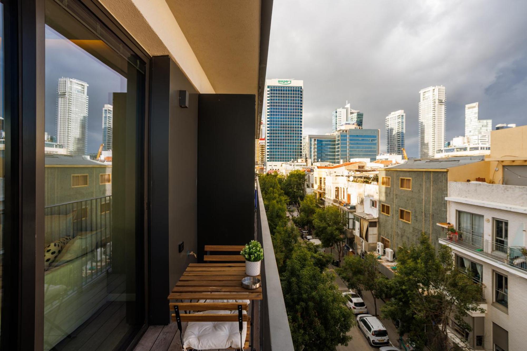 Herzl Luxury Hotel By Nimizz Tel Aviv Bagian luar foto