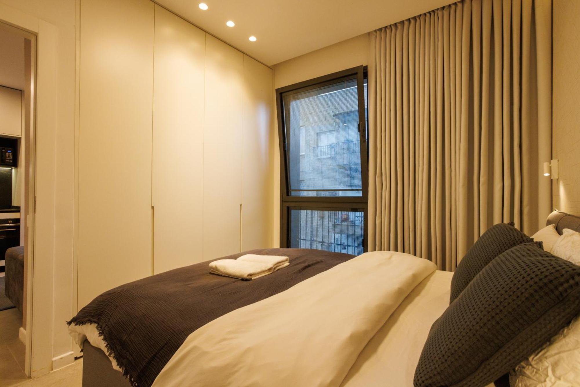 Herzl Luxury Hotel By Nimizz Tel Aviv Bagian luar foto